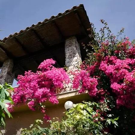 Pensión Sa Meri 'e Domu Casale Di Charme Sinnai